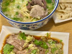 -八百里牛肉汤(盖饭·锅贴·万象城店)