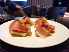 -wineapp葡萄酒餐吧(外滩金融中心店)