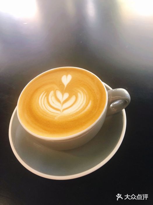 麻雀咖啡SPARROW COFFEE(十全街店)热拿铁图片