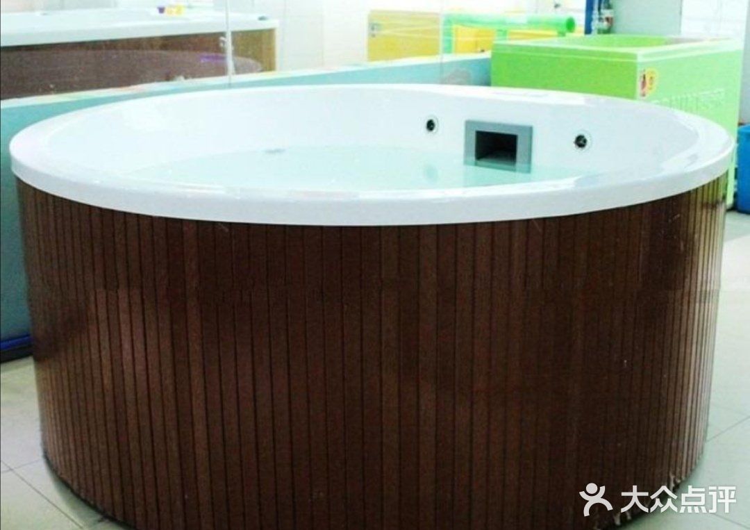 你要跟我一起游泳吗