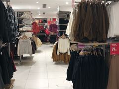 -优衣库(青岛伟东乐客城店)