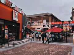 -王府井奥莱临潼小镇(临潼店)