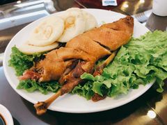 精品香酥鸭-晋阳饭庄(虎坊桥店)