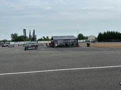 -天津波士信达奔驰4S店(卫津南路店)