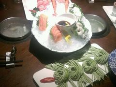 -泓炙颐凤鲜海鲜火锅料理(桐乡店)