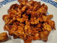 桃仁鸡丁-东兴楼饭庄(六里桥店)