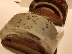 瑞士卷-Dough&Joe团憩(瑞虹天地月亮湾店)