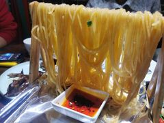 -东口码头·烧鸽子·鱼头泡饼·地方菜(金鹰悦城店)