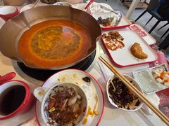 -毛辣果·贵州红酸汤牛肉火锅(西单店)