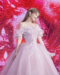 点击看大图 -Bridal Queen·婚纱女皇