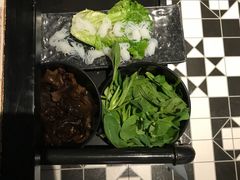 -哥老官重庆美蛙鱼头(宝山龙湖店)