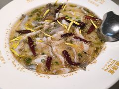 -渔语鱼酸菜鱼新川菜(来福士店)