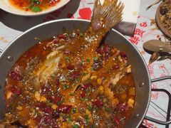 -老街烧烤大排档·地道湖北菜·龙虾馆(汉口火车站店)
