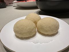 脆皮流沙包-皇朝会.经典传统粤菜(外滩店)