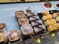 -MADO冰淇淋咖啡馆(淘金店)
