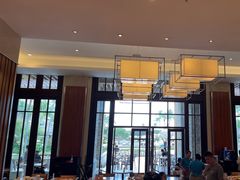 -亚龙湾希尔顿自助餐厅·海鲜·烧烤·沙滩BBQ·现场乐队