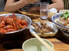 -琥珀老六龙虾(四里河店)