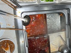 -海底捞火锅鲜切牛肉主题店(长寿路店)