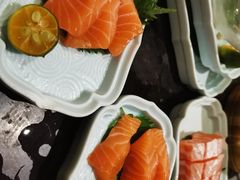 -半岛翡丽海鲜自助餐厅(观风亭店)