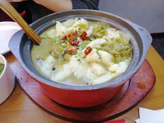 -周鱼小馆石锅酸菜鱼(活力汇店)