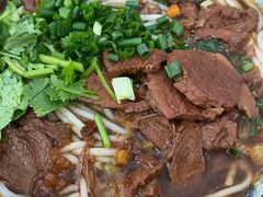 -牛师傅牛肉面(尚隆路店)