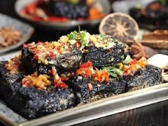 -黑色经典臭豆腐·湖南特产(坡子街店)
