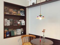-Café Monson