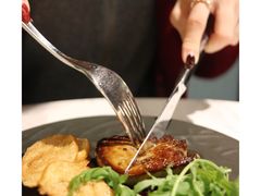 -La Mer Restaurant & Lounge