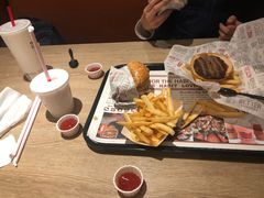 -The Habit Burger Grill 哈比特汉堡(复兴soho店)