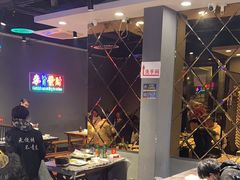 -老街烧烤大排档·地道湖北菜·龙虾馆(汉口火车站店)
