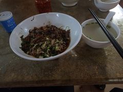 -阿阳牛腩腌面店