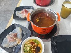 -小鱼儿鲜鱼自助火锅(芝尔庄店)