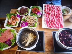 -珍巴奴毛肚牛肉小火锅(四惠店)