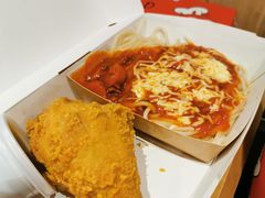 意粉配樂脆雞-快乐蜂(永光广场店)