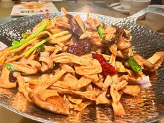 -关东小磨东北菜(上海长风大悦城店)