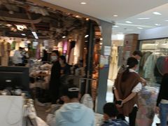 -广州白马服装市场