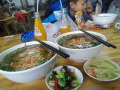-马德元纯汤牛肉面(太奥广场店)