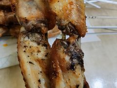 黑胡椒鸡翅-胖太太四川麻辣排骨串(镇江路分店)