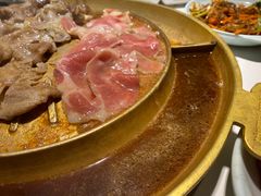 -猪啊牛呀羊啊铜盘烤肉(正大广场店)