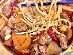 -牛一嘴·兰州牛肉面·大盘鸡(财富中心店)