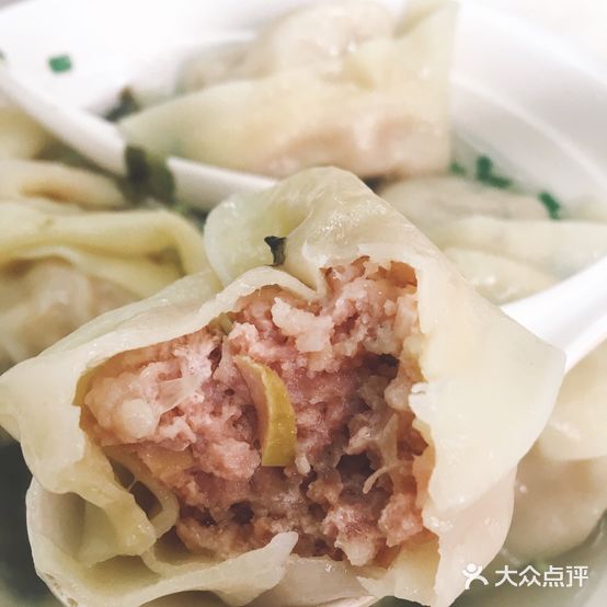 小胖子馄饨店(总店)