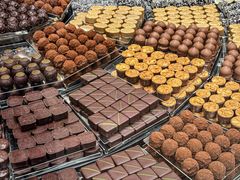 -Laderach 莱德拉(上海环贸iapm店)