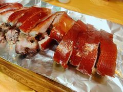 -东方之猪四更烤乳猪(金垦总店)