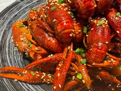 -肥肥虾庄·金牌油焖大虾(首义路店)
