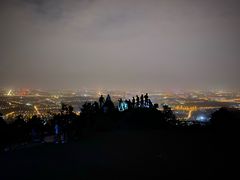 -鬼笑石后山停车场