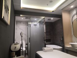 -香港倾城国际·美容美体中心