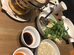 酸菜火锅面-小大董·烤鸭(凤凰汇店)