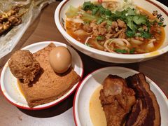 -顺溜·手工刀削面·黑金店(铜锣湾店)