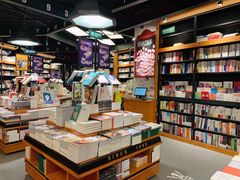 -西西弗书店&矢量咖啡(凯德晶萃广场店)