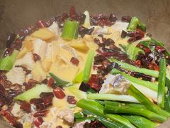 钱鱼-滇香肴·云南菜蒸汽石锅鱼(云南北路店)